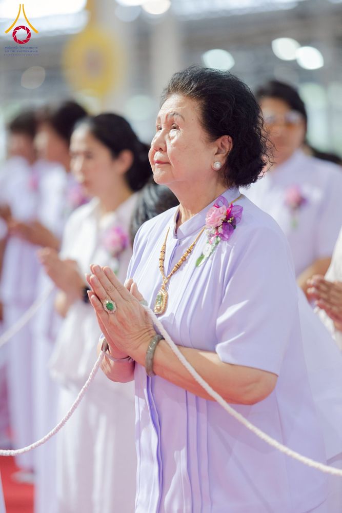 ภาพ No.261201:วันอาทิตย์ที่ 5 ตุลาคม พ.ศ. 2568 พิธีจุดเทียนใจ ไฟนิรันด์ อนันตชัย ณ สภาธรรมกายสากล วัดพระธรรมกาย