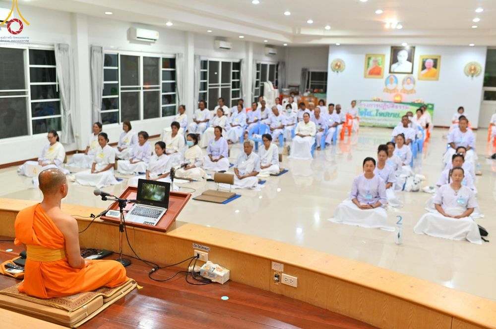 ภาพ No.153414:โครงการปฏิบัติธรรม อุบาสกแก้ว อุบาสิกาแก้ว รุ่นที่ 1 จัดขึ้น ณ ศูนย์ปฏิบัติธรรมพนมสารคาม (เพชรตะวัน)  จังหวัดฉะเชิงเทรา ระหว่างวันที่ 6-8 กันยายน พ.ศ. 2567