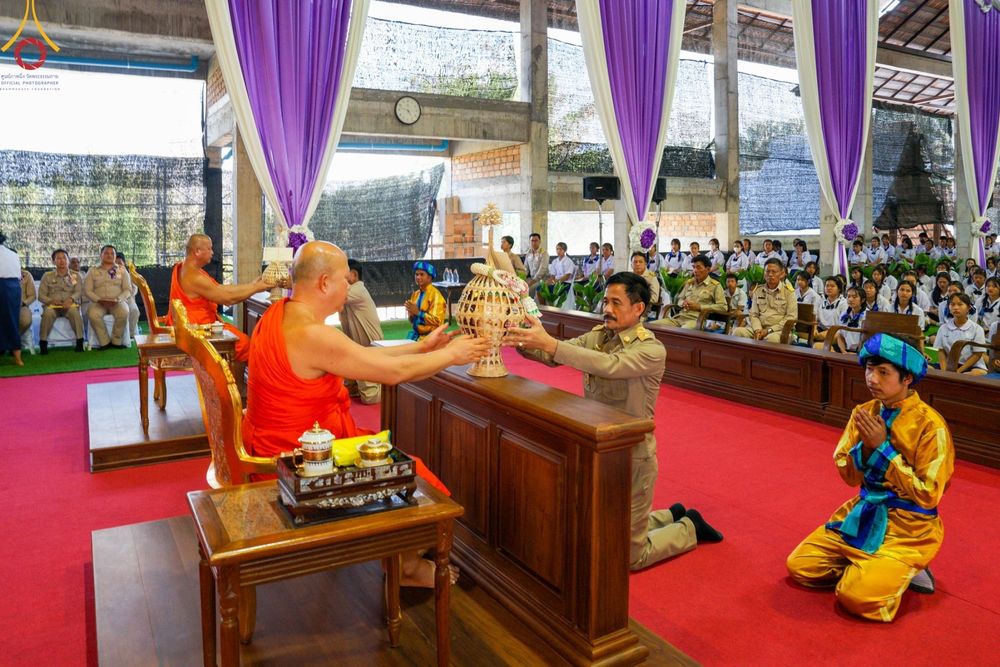 ภาพ No.125626:พิธีมอบโล่และทุนการศึกษา โครงการโรงเรียนส่งเสริมศีลธรรม  "นักบุญขุนเขา" ครั้งที่ ๒ ณ อาคารธรรมสภา วัดบ้านขุน ตำบลบ่อหลวง อำเภอฮอด จังหวัดเชียงใหม่ วันอังคารที่ ๒๗ กุมภาพันธ์ พ.ศ.๒๕๖๗