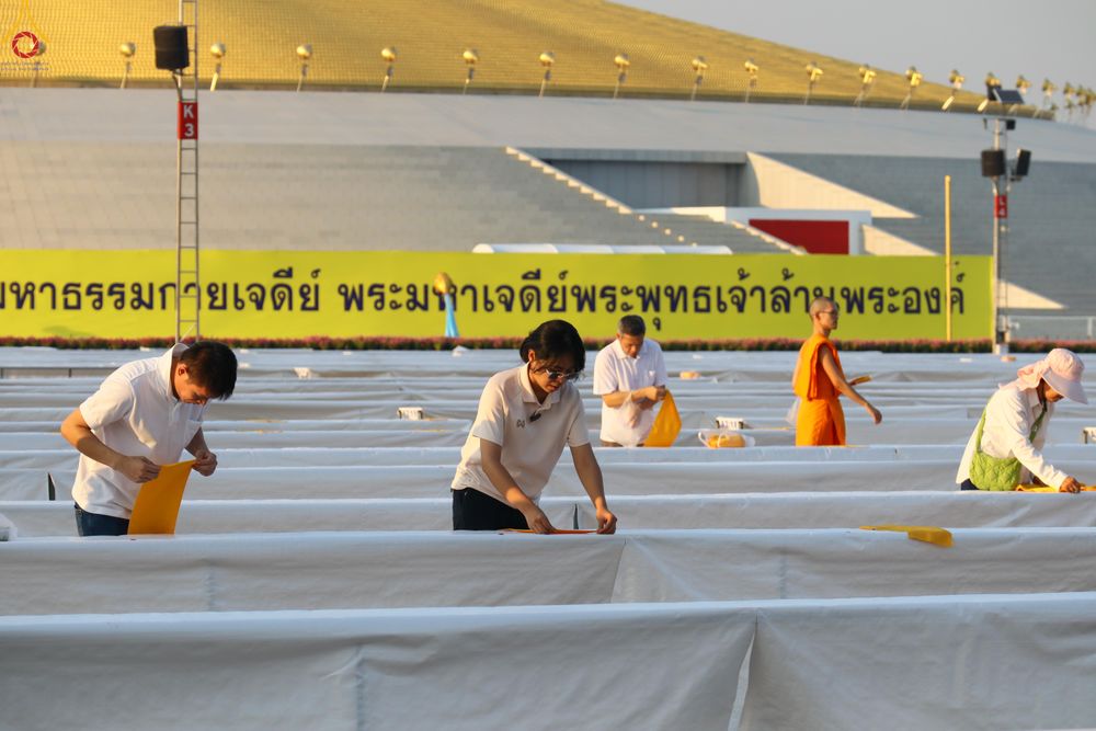 ภาพ No.320232:วันที่ 3-7 เมษายน พ.ศ.2569 การเตรียมงาน ณ ลานธรรม เพื่องานถวายมหาสังฆทาน 40,000 กว่าวัดทั่วประเทศ วันคุ้มครองโลก 22 เมษายน พ.ศ.2569 วัดพระธรรมกาย