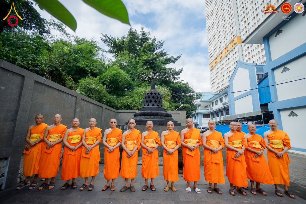 ภาพ No.283599:วันเสาร์ที่ 20 ธันวาคม  2568 พิธีบรรพชาสามเณร ณ ประเทศอินโดนีเซีย