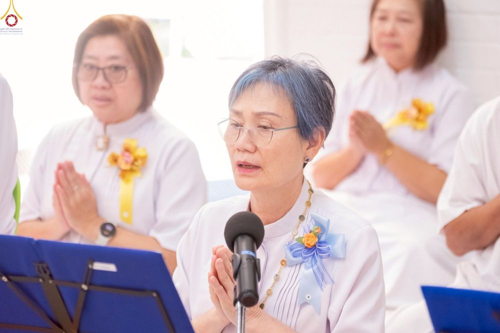 ภาพ No.252350:วันที่ 4-5 ตุลาคม พ.ศ. 2568  วัดพระธรรมกายแคลิฟอร์เนีย ประเทศสหรัฐอเมริกา ได้จัดพิธีตัดปอยผม โดยคณะสงฆ์ ญาติ ๆ และสาธุชน ให้กับนาคธรรมทายาท 8 ท่าน และได้จัดพิธีบรรพชา-อุปสมบท ฉลองพิธีทอดกฐินบรมจักรพรรดิ สร้างอุโบสถ 82 ปี บูชาธรรมหลวงพ่อธัมมชโย