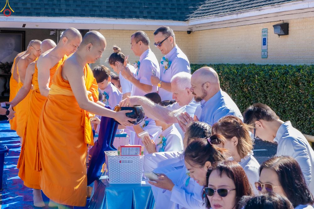 ภาพ No.284397:วันอาทิตย์ที่ 19 ตุลาคม พ.ศ.2568  พิธีทอดกฐินสามัคคี ณ วัดพระธรรมกายเท็กซัส สหรัฐอเมริกา