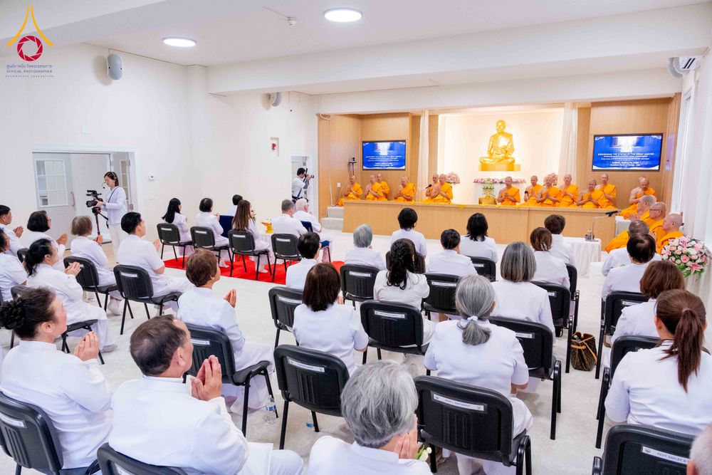 ภาพ No.319129:วันที่ 29 มีนาคม พ.ศ.2569 พิธีอัญเชิญรูปหล่อพระมงคลเทพมุนี (สด จนฺทสโร) ประดิษฐาน ณ ห้องปฏิบัติธรรม “มงคลรัตนโชติ”  วัดพระธรรมกายชิคาโก ประเทศสหรัฐอเมริกา