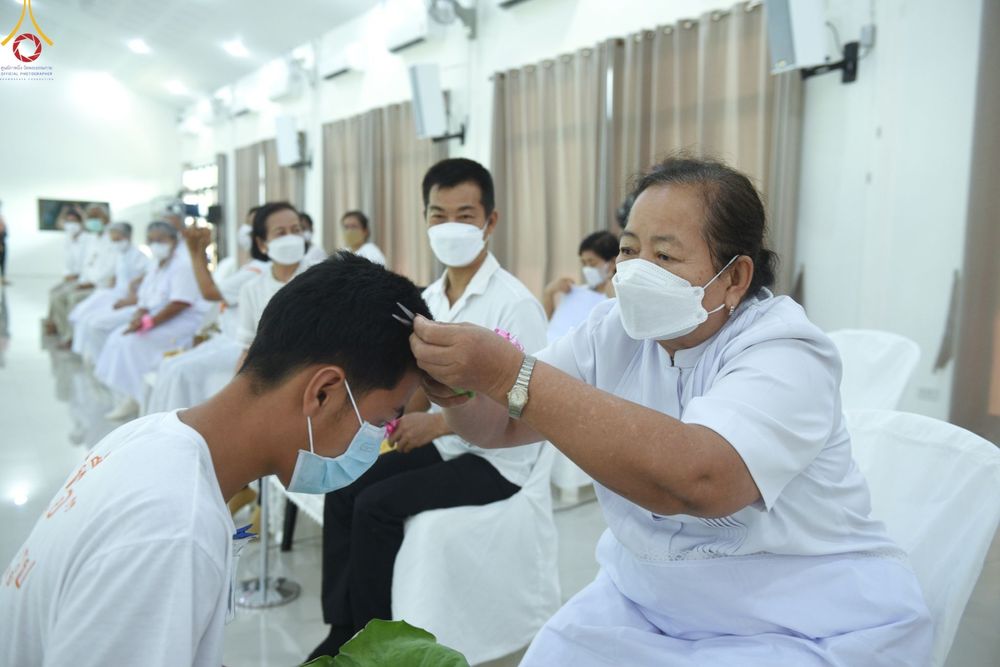 ภาพ No.78684:พิธีตัดปอยผม ปลงผม นาคธรรมทายาท ในโครงการบรรพชาฟื้นฟูพระพุทธศาสนาทั่วไทย ณ ศูนย์ปฎิบัติธรรมสระบุรี ต.นายาว อ.พระพุทธบาท จ.สระบุรี  วันที่ 29 มีนาคม พ.ศ.2566