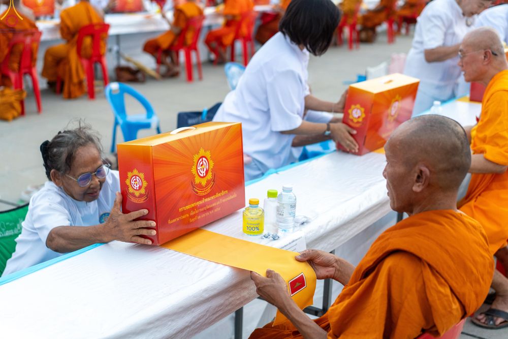 ภาพ No.324130:วันที่ 22 เมษายน พ.ศ.2569 (วันคุ้มครองโลก) พิธีถวายมหาสังฆทาน 40,000 กว่าวัดทั่วประเทศ ณ ลานธรรม พระมหาธรรมกายเจดีย์ วัดพระธรรมกาย