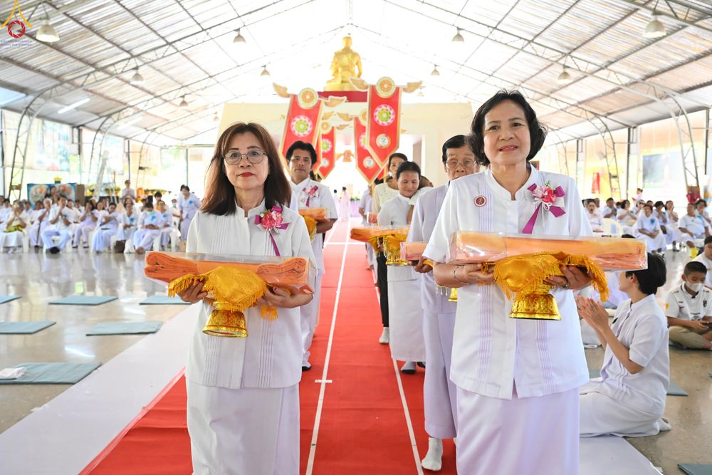 ภาพ No.283161:วันอาทิตย์ที่ 26 ตุลาคม พุทธศักราช 2568 พิธีทอดกฐินสามัคคี กตัญญูบูชาธรรมมหาปูชนียาจารย์ และโครงการกฐินทั่วไทย 30,000 วัด บูชาธรรม 81 ปีหลวงพ่อธัมมชโย  ณ ศูนย์อบรมเยาวชนอุตรดิตถ์