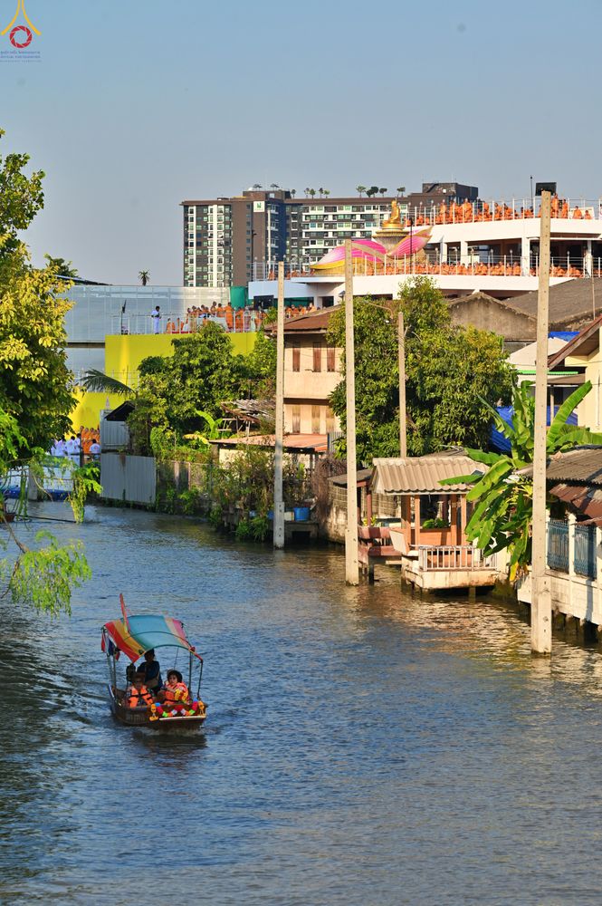 ภาพ No.302770:วันที่ 24 มกราคม พ.ศ. 2569 พิธีจุดประทีปธรรมถวายเป็นพุทธบูชา  และบูชาธรรมมหาปูชนียาจารย์  ณ อาคารธรรมยาตรา กตัญญูบูชามหาปูชนียาจารย์  ตรงข้ามวัดปากน้ำภาษีเจริญ จ.กรุงเทพมหานคร ในโครงการธรรมยาตรา กตัญญูบูชา มหาปูชนียาจารย์ พระมงคลเทพมุนี(สด จนฺทสโร) พระผู