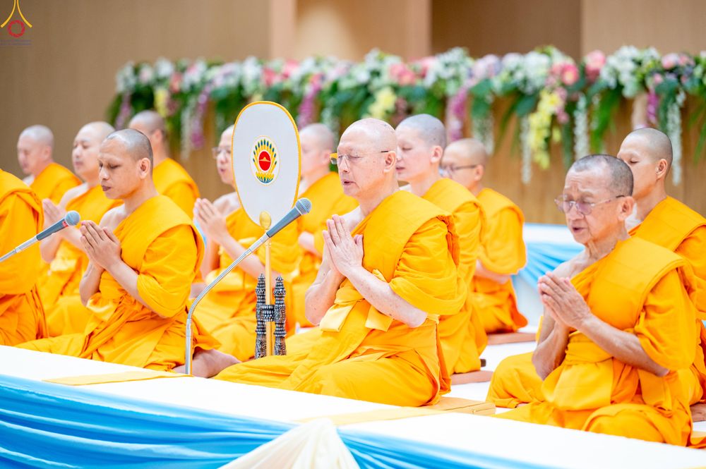 ภาพ No.329009:วันอาทิตย์ที่ 17 พฤษภาคม พ.ศ.2569 พิธีร่วมบุญการศึกษาพระภิกษุสามเณร (หนังสือบาลี นักธรรม ทางก้าวหน้า World-Pec) ณ ห้องแก้วสารพัดนึก 2 วัดพระธรรมกาย