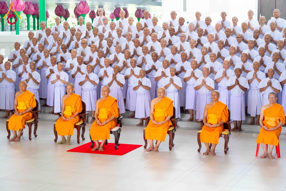 ภาพ No.321340:วันเสาร์ที่ 11 เมษายน พ.ศ.2569 พิธีขอบรรพชา พิธีขอสรณคมณ์และศีล, พิธีถวายบาตร พิธีอุปสมบท โครงการอุปสมบทหมู่ บูชาธรรมหลวงพ่อธัมมชโย พ.ศ.2569 โครงการอุปสมบทหมู่ธรรมทายาท ระดับอุดมศึกษา รุ่น 53 (ภาคฤดูร้อน) ณ วัดพระธรรมกาย ปทุมธานี