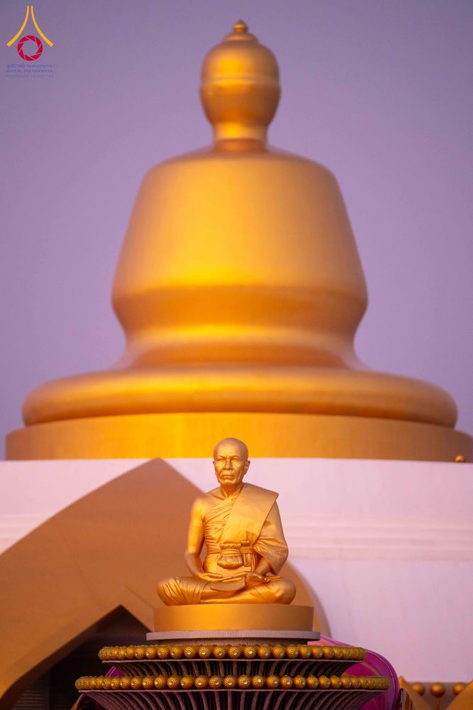 ภาพ No.299742:วันที่ 19 มกราคม พ.ศ.2569 พระธรรมยาตราปฏิบัติธรรมและถ่ายภาพหมู่ประวัติศาสตร์ ณ อนุสรณ์สถานลำดับที่ 5 สถานที่เผยแผ่วิชชาธรรมกายครั้งแรก  อนุสรณ์สถานบางปลาวัดบางปลา อ.บางเลน จ.นครปฐม ในโครงการธรรมยาตรา กตัญญูบูชา มหาปูชนียาจารย์ พระมงคลเทพมุนี(สด จนฺทสโร) 