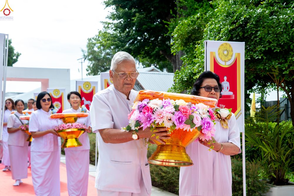 ภาพ No.336117:วันที่ 20 มิถุนายน พ.ศ.2569 พิธีทอดผ้าป่า ส่งเสริมงานพระพุทธศาสนา , พิธีเจริญพระพุทธมนต์เนื่องในวาระครบรอบ 14 ปี ธรรมอุทยานบ้านแป้ง อ.พรหมบุรี จ.สิงห์บุรี