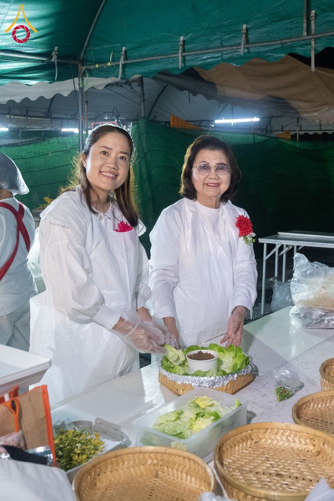 ภาพ No.299085:วันที่ 21 มกราคม พ.ศ. 2569 พิธีถวายภัตตาหารเป็นสังฆทาน แด่พระธรรมยาตรา ณ อนุสรณ์สถานบางปลา วัดบางปลา อำเภอบางเลน จังหวัดนครปฐม ในโครงการธรรมยาตรา กตัญญูบูชา มหาปูชนียาจารย์ พระมงคลเทพมุนี(สด จนฺทสโร) พระผู้ปราบมาร อนุสรณ์สถาน 7 แห่ง ปีที่ 14