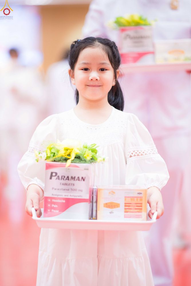 ภาพ No.343527:วันที่ 16 สิงหาคม พ.ศ.2569 พิธีถวายคิลานเภสัช และอุปกรณ์ทางการแพทย์ ณ ห้องแก้วสารพัดนึก2 วัดพระธรรมกาย