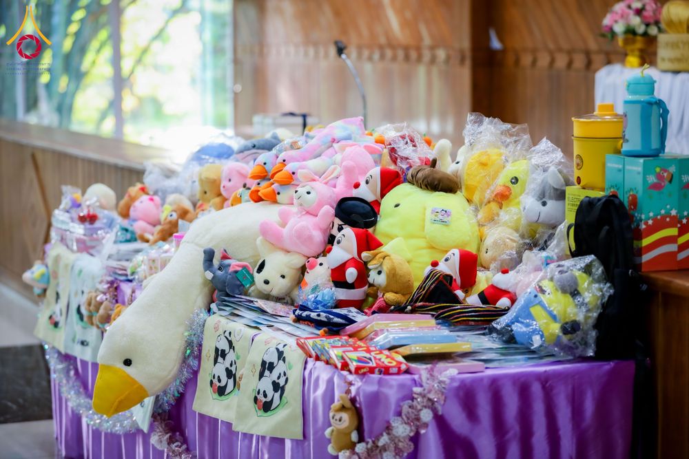 ภาพ No.285459:วันที่ 11 ธันวาคม พ.ศ. 2568  รวมพลังเด็กดี V-Star ผู้นำฟื้นฟูศีลธรรมโลก ประจำปี 2568 จังหวัดแพร่  ณ ธุดงคสถานแพร่ อำเภอวังชิ้น จังหวัดแพร่