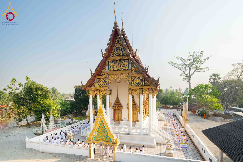 ภาพ No.298852:วันที่ 16 มกราคม พ.ศ. 2569 พิธีทอดผ้าป่าทำนุบำรุงศาสนสถาน ณ วัดอัมพวัน ต.บางม่วง อ.บางใหญ่ จ.นนทบุรี ในโครงการธรรมยาตรา กตัญญูบูชา มหาปูชนียาจารย์ พระมงคลเทพมุนี(สด จนฺทสโร) พระผู้ปราบมาร อนุสรณ์สถาน 7 แห่ง ปีที่ 14