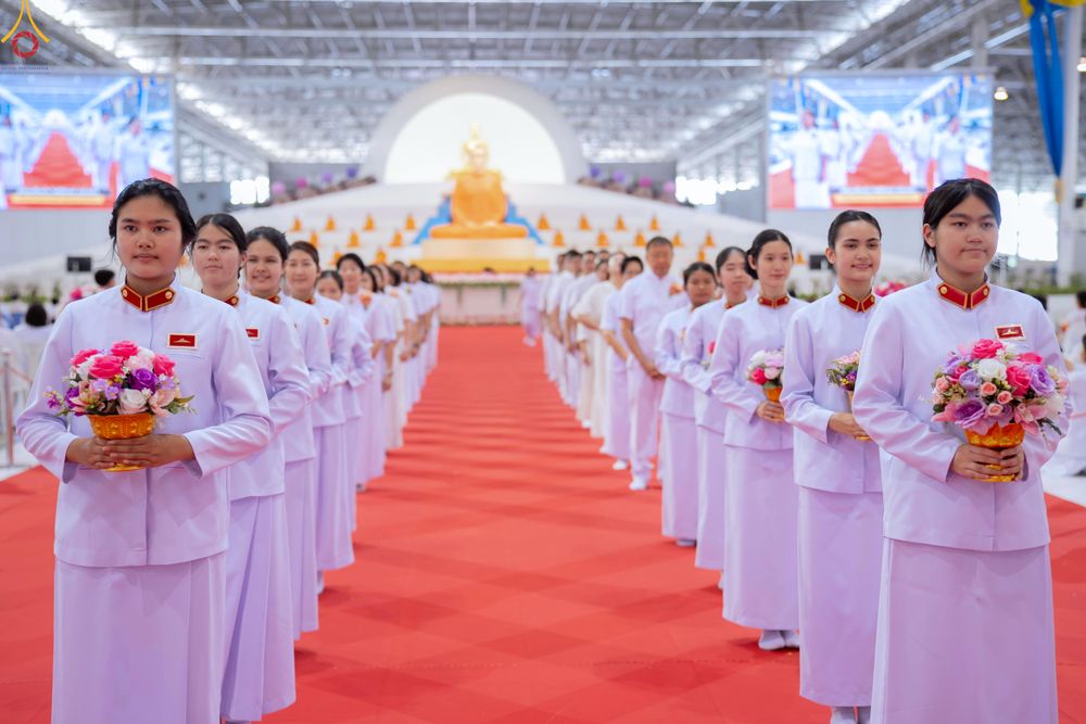 ภาพ No.346367:วันอาทิตย์ที่ 30 สิงหาคม พ.ศ.2569 พิธีจุดเทียนใจ ไฟนิรันดร์ อนันตชัย ณ รัตนบัลลังก์ วัดพระธรรมกาย