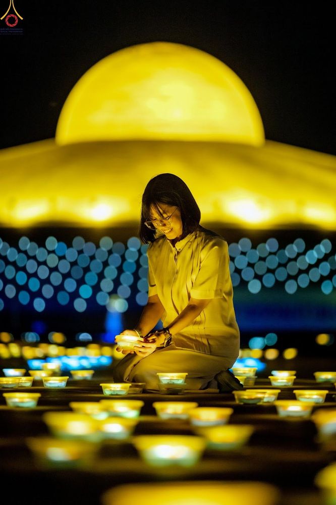ภาพ No.345865:วันพฤหัสบดีที่ 27 สิงหาคม พ.ศ.2569 พิธีฉลองชัยสวดมนต์บทธัมมจักกัปปวัตตนสูตร 8,657,585,858 จบ ณ มหารัตนวิหารคด วัดพระธรรมกาย