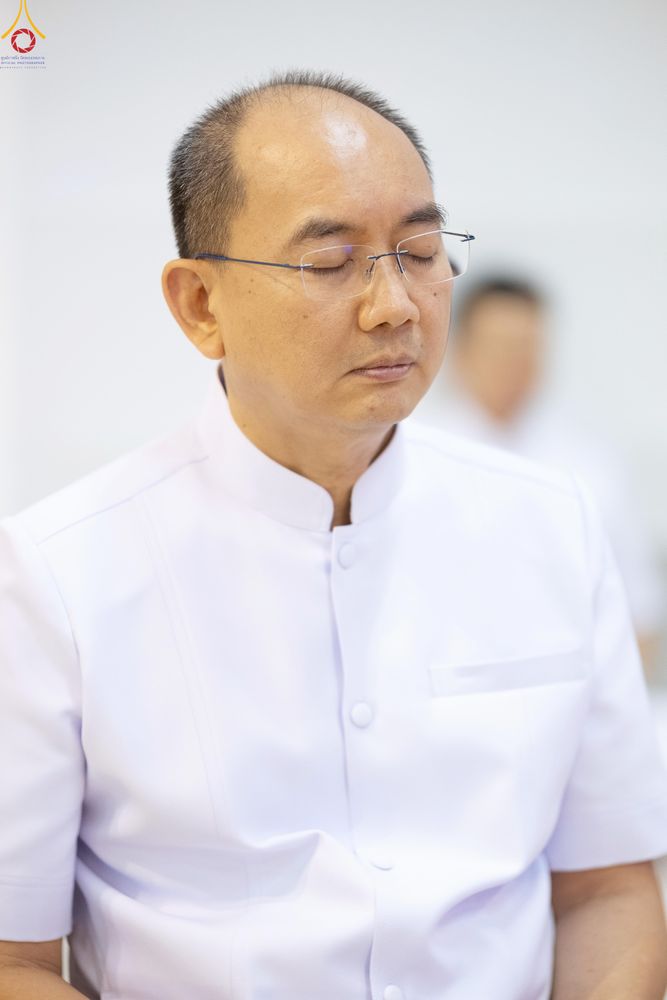 ภาพ No.327000:วันอาทิตย์ที่ 3 พฤษภาคม พ.ศ.2569 พิธีขอขมาอุบาสกบวชอุทิศชีวิต ณ ห้องแก้วสารพัดนึก 1 วัดพระธรรมกาย