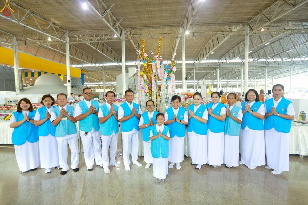 ภาพ No.264013:วันอาทิตย์ที่ 2 พฤศจิกายน พ.ศ. 2568 พิธีตักบาตรอาทิตย์ต้นเดือน ณ บ้านแก้วเรือนทองคุณยายฯ วัดพระธรรมกาย