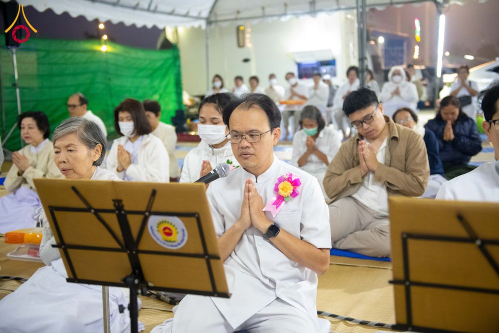 ภาพ No.291361:วันที่ 10 มกราคม พ.ศ. 2569 พิธีถวายภัตตาหารเป็นสังฆทาน แด่พระธรรมยาตรา ณ อนุสรณ์สถานคลองบางนางแท่น อ.สามพราน จ.นครปฐม ในโครงการธรรมยาตรา กตัญญูบูชา มหาปูชนียาจารย์ พระมงคลเทพมุนี(สด จนฺทสโร) พระผู้ปราบมาร อนุสรณ์สถาน 7 แห่ง ปีที่ 14