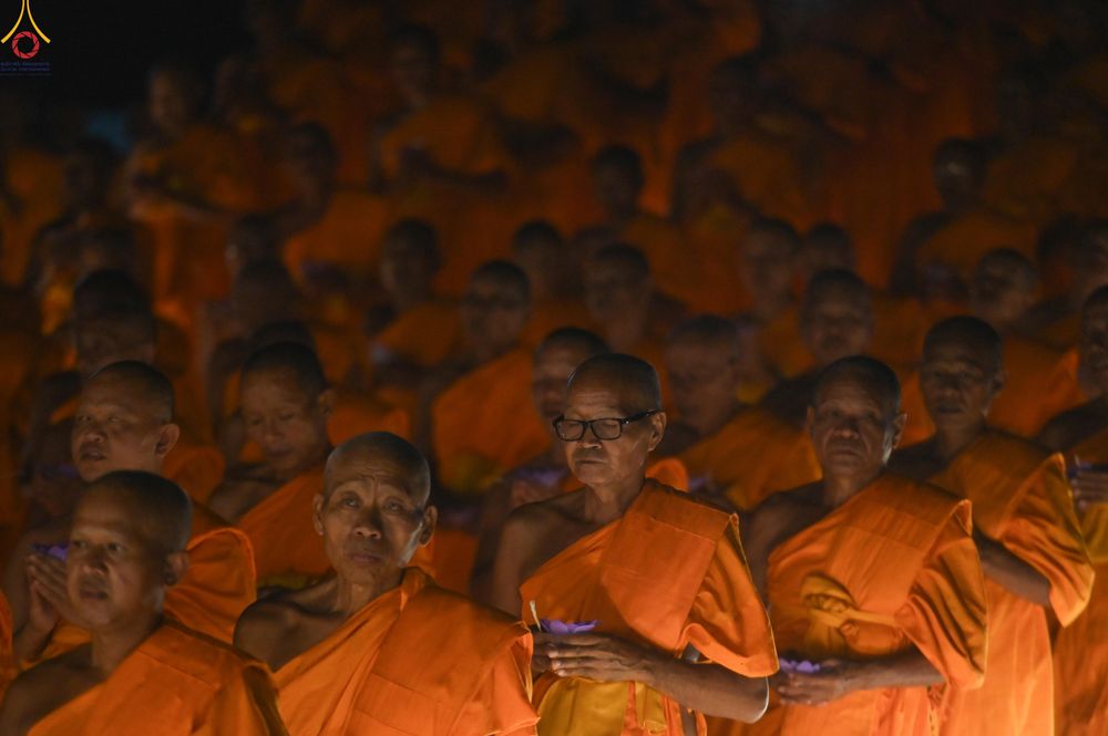 ภาพ No.301345:วันที่ 22 มกราคม พ.ศ. 2569 พิธีลอยประทีปธรรมถวายเป็นพุทธบูชา และบูชาธรรมมหาปูชนียาจารย์  ณ อนุสรณ์สถานลำดับที่ 5 สถานที่เผยแผ่วิชชาธรรมกายครั้งแรก อนุสรณ์สถานบางปลา วัดบางปลา อำเภอบางเลน จังหวัดนครปฐม ในโครงการธรรมยาตรา กตัญญูบูชา มหาปูชนียาจารย์ พระมงคล