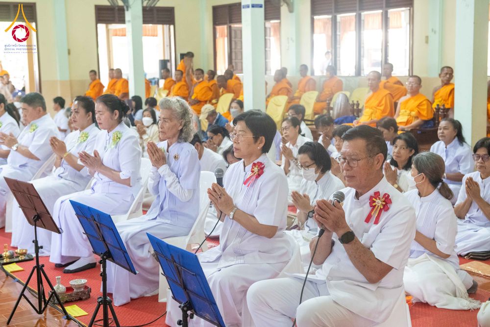 ภาพ No.296416:วันที่ 16 มกราคม พ.ศ. 2569 พิธีทอดผ้าป่าทำนุบำรุงศาสนสถาน ณ วัดโพธิ์เอน ต.บางขุนกอง อ.บางกรวย จ.นนทบุรี อนุสรณ์สถานลำดับที่ 4 สถานที่เกิดด้วยกายธรรม ในโครงการธรรมยาตรา กตัญญูบูชา มหาปูชนียาจารย์ พระมงคลเทพมุนี(สด จนฺทสโร) พระผู้ปราบมาร อนุสรณ์สถาน 7 แห่ง