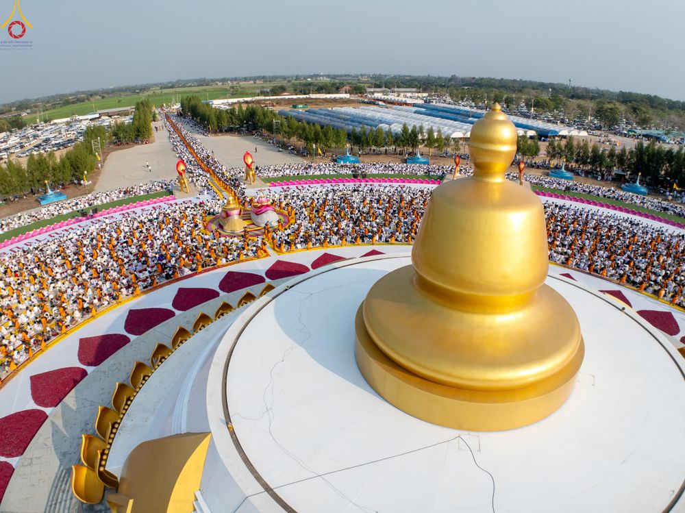 ภาพ No.299693:วันที่ 18 มกราคม พ.ศ. 2569 พิธีต้อนรับพระธรรมยาตรา (ภาพชุดที่ 2) ณ อนุสรณ์สถานลำดับที่ 5  สถานที่เผยแผ่วิชชาธรรมกายครั้งแรก อนุสรณ์สถานบางปลา วัดบางปลา อำเภอบางเลน จังหวัดนครปฐม ในโครงการธรรมยาตรา กตัญญูบูชา มหาปูชนียาจารย์ พระมงคลเทพมุนี(สด จนฺทสโร) พระ