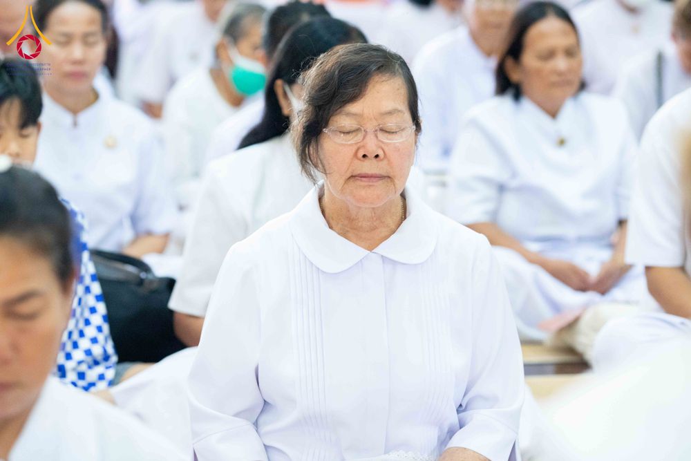 ภาพ No.298893:วันที่ 16 มกราคม พ.ศ. 2569 พิธีทอดผ้าป่าทำนุบำรุงศาสนสถาน ณ วัดอัมพวัน ต.บางม่วง อ.บางใหญ่ จ.นนทบุรี ในโครงการธรรมยาตรา กตัญญูบูชา มหาปูชนียาจารย์ พระมงคลเทพมุนี(สด จนฺทสโร) พระผู้ปราบมาร อนุสรณ์สถาน 7 แห่ง ปีที่ 14