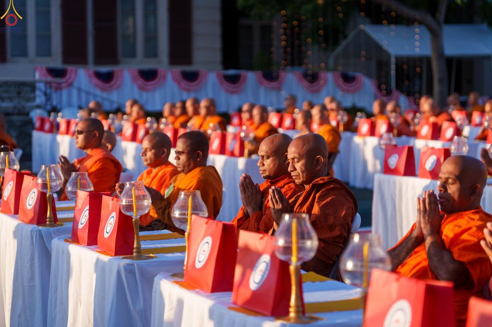ภาพ No.332716:วันอาทิตย์ที่ 31 พฤษภาคม พ.ศ. 2569 วันวิสาขบูชา ณ วัดพระธรรมกายแคลิฟอร์เนีย  ประเทศสหรัฐอเมริกา