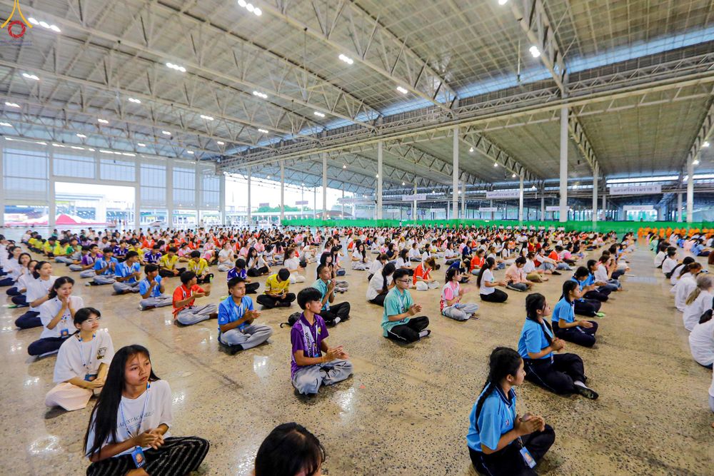 ภาพ No.325514:วันที่ 21-22 เมษายน พ.ศ.2569 การอบรมจิตอาสาเพื่อจัดเตรียมภัตตาหาร และจัดงานถวายมหาสังฆทานแด่ คณะสงฆ์ 40,000 กว่าวัดทั่วประเทศ ณ วัดพระธรรมกาย