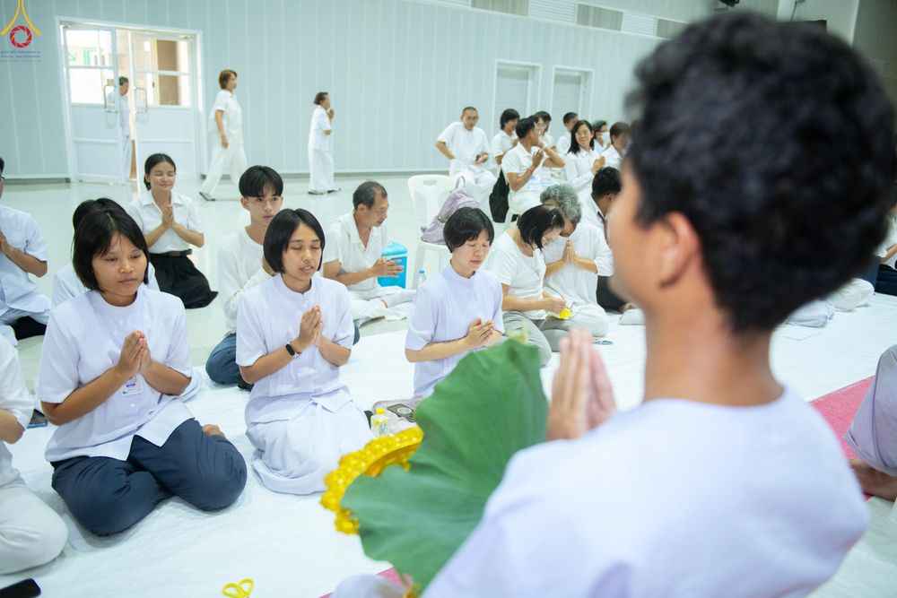 ภาพ No.319285:วันเสาร์ที่ 4 เมษายน พ.ศ.2569 พิธีปลงผมนาคธรรมทายาท โครงการอุปสมบทหมู่ธรรมทายาท ระดับอุดมศึกษา รุ่นที่ 53 ภาคฤดูร้อน ณ มหารัตนวิหารคด 13 วัดพระธรรมกาย