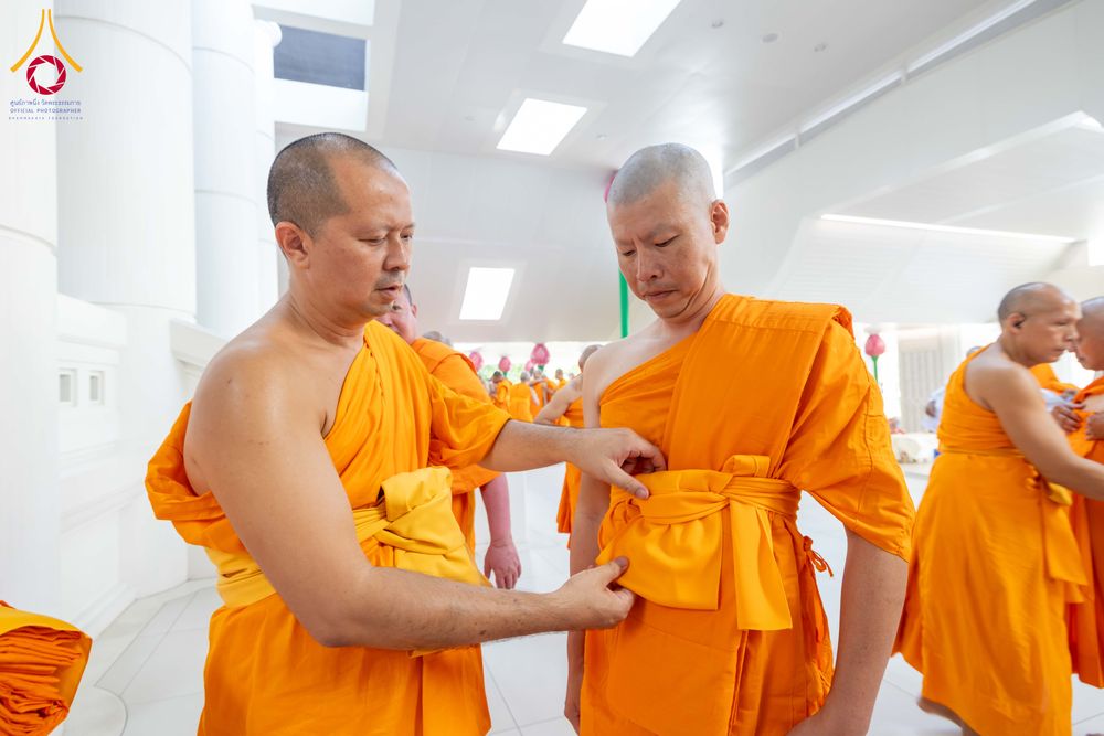 ภาพ No.321380:วันเสาร์ที่ 11 เมษายน พ.ศ.2569 พิธีขอบรรพชา พิธีขอสรณคมณ์และศีล, พิธีถวายบาตร พิธีอุปสมบท โครงการอุปสมบทหมู่ บูชาธรรมหลวงพ่อธัมมชโย พ.ศ.2569 โครงการอุปสมบทหมู่ธรรมทายาท ระดับอุดมศึกษา รุ่น 53 (ภาคฤดูร้อน) ณ วัดพระธรรมกาย ปทุมธานี