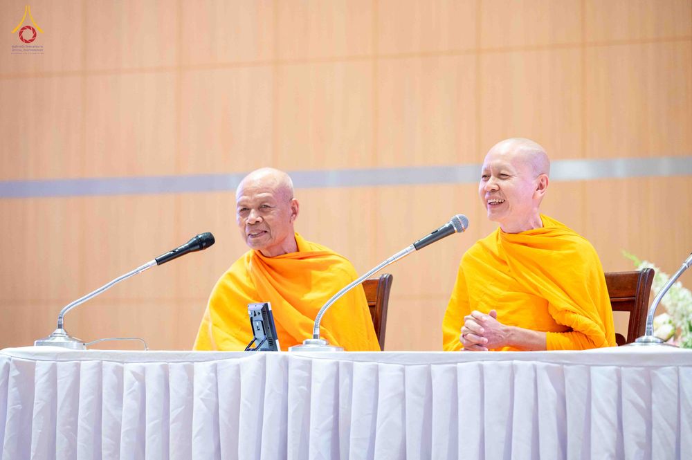 ภาพ No.344413:วันที่ 21-23 สิงหาคม พ.ศ. 2569 สัมมนารวมใจผู้นำบุญ บูชาธรรม 82 ปี หลวงพ่อธัมมชโย รุ่นที่ 1 กฐินสามัคคีทั่วไทย 30,000 วัด โครงการอุปสมบทบูชาธรรมมหาปูชนียาจารย์ 3,000 รูป  ณ ศูนย์ปฏิบัติธรรมเวิล์ดพีช วัลเล่ย์ จ.นครราชสีมา