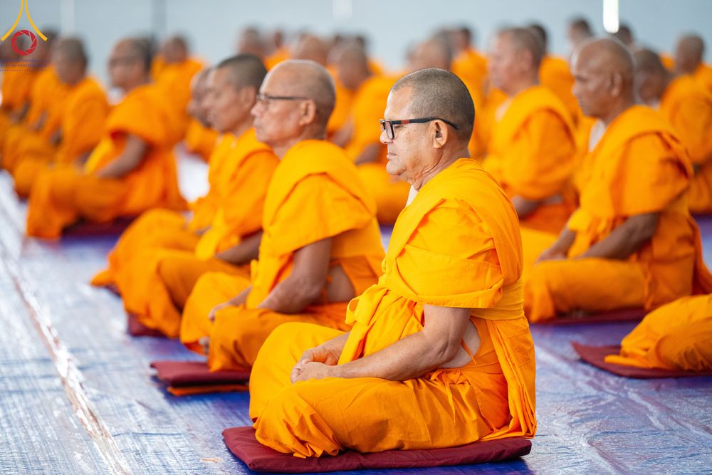 ภาพ No.315287:​วันอาทิตย์ที่ 22 มีนาคม พ.ศ.2569 สามเณรธรรมทายาทเนปาล 500 รูป ฟังธรรม สวดมนต์ ปฏิบัติธรรมร่วมกัน  ณ International Assembly and Meditation Hall Lumbini