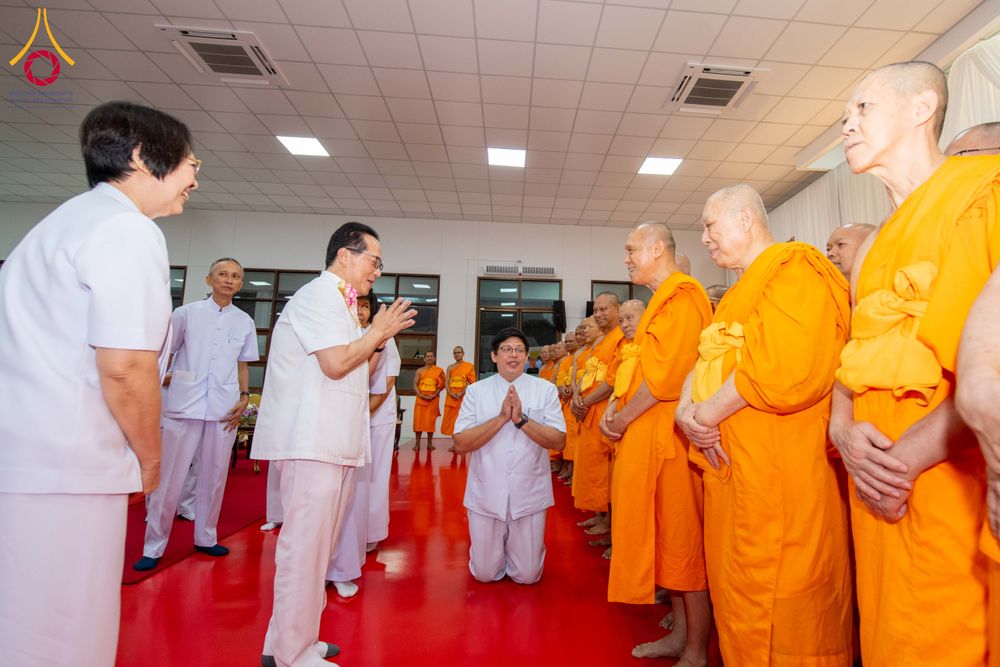 ภาพ No.315387:วันอังคารที่ 24 มีนาคม พ.ศ. 2569 พิธีบำเพ็ญกุศล คุณพ่อณรงค์ จินตมากุล  สิริอายุ 99 ปี 11 เดือน โยมบิดา พระครูปลัดรัตนวีรวัฒน์ (รังสฤษดิ์ อิทฺธิจินตโก) ที่ปรึกษาเจ้าคณะจังหวัดปทุมธานี เจ้าอาวาสวัดพระธรรมกาย  ณ ห้องปลูกศรัทธา 2 วัดพระธรรมกาย ปทุมธานี