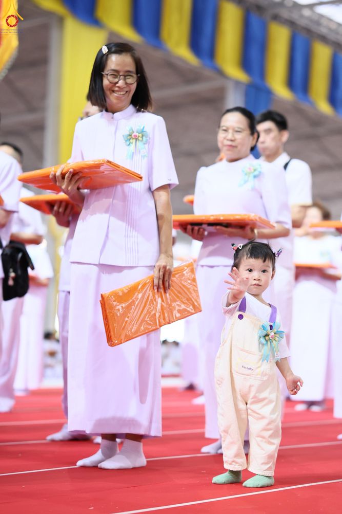 ภาพ No.318489:วันอาทิตย์ต้นเดือนที่ 5 เมษายน พ.ศ.2569 พิธีทอดผ้าป่าสมทบมหาสังฆทาน 40,000 กว่าวัดทั่วประเทศ ณ สภาธรรมกายสากล วัดพระธรรมกาย