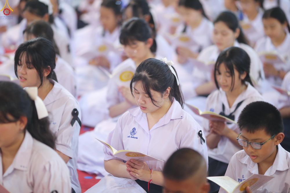 ภาพ No.289006:วันพุธที่ 17 ธันวาคม พ.ศ.2568 กิจกรรมเยาวชนไทยรวมใจทำความดี "เด็กดีมหานคร ต้นแบบด้านศีลธรรม" แข่งขันสอบตอบปัญหาศีลธรรมในพระพุทธศาสนา ครั้งที่ 7 และวันรวมพลังเด็กดี V-Star ประจำปี 2568 ณ วัดมหาธาตุยุวราชรังสฤษฎิ์ราชวรมหาวิหาร กรุงเทพมหานคร