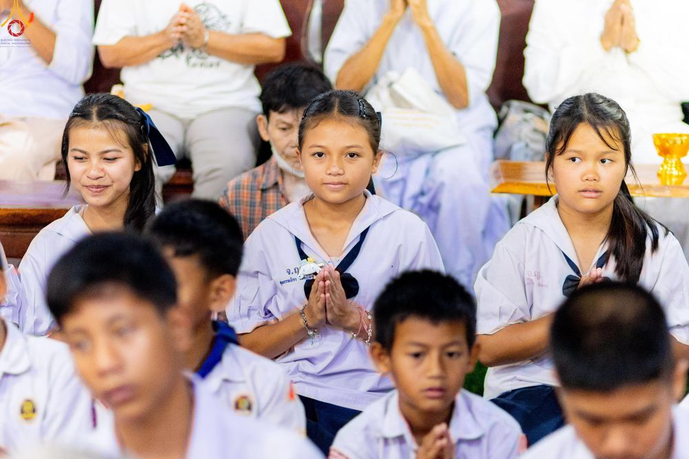 ภาพ No.301249:วันที่ 22 มกราคม พ.ศ. 2569 พิธีทอดผ้าป่าทำนุบำรุงศาสนสถาน ณ วัดใหม่พิบูลย์ผล อ.สองพี่น้อง จ.สุพรรณบุรี ในโครงการธรรมยาตรา กตัญญูบูชา มหาปูชนียาจารย์ พระมงคลเทพมุนี(สด จนฺทสโร) พระผู้ปราบมาร อนุสรณ์สถาน 7 แห่ง ปีที่ 14