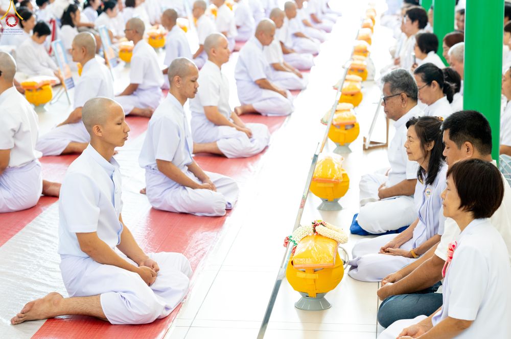 ภาพ No.333862:วันเสาร์ที่ 13 มิถุนายน พ.ศ.2569 พิธีเวียนประทักษิณ , พิธีวันทาสีมา , วันทาพระประธาน , พิธีขอขมาและมอบผ้าไตร โครงการอุปสมบทหมู่ผู้บริหาร รุ่นที่ 16 , โครงการอุปสมบทหมู่ธรรมทายาท ระดับอุดมศึกษา รุ่นที่ 53 (ภาคฤดูฝน) ณ โบสถ์พระไตรปิฏก วัดพระธรรมกาย