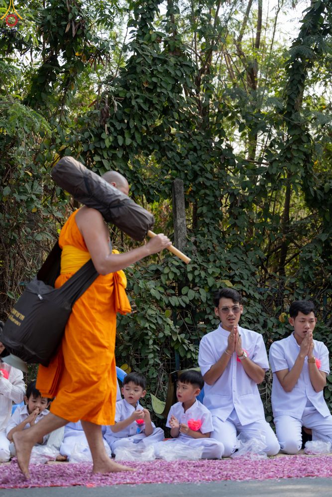 ภาพ No.299506:วันที่ 18 มกราคม พ.ศ. 2569 พิธีต้อนรับพระธรรมยาตรา ณ อนุสรณ์สถานลำดับที่ 5 สถานที่เผยแผ่วิชชาธรรมกายครั้งแรก อนุสรณ์สถานบางปลา วัดบางปลา อำเภอบางเลน จังหวัดนครปฐม ในโครงการธรรมยาตรา กตัญญูบูชา มหาปูชนียาจารย์ พระมงคลเทพมุนี(สด จนฺทสโร) พระผู้ปราบมาร อนุส