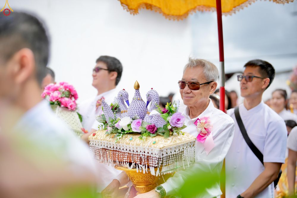 ภาพ No.283012:วันที่ 1 พฤษจิกายน พุทธศักราช 2568 พิธีทอดกฐินสามัคคีทั่วไทย 30,000 วัด  โดยคณะศิษยานุศิษย์ บูชาธรรม 81 ปี  หลวงพ่อธัมมชโย ณ วัดบางพูดนอก อ.ปากเกร็ด จ.นนทบุรี