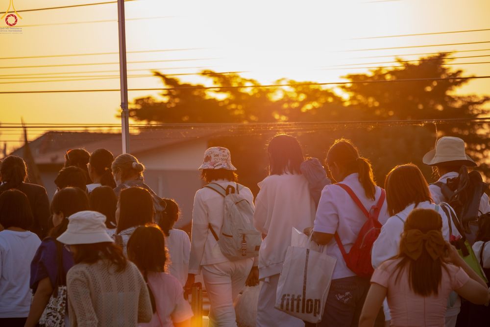 ภาพ No.293071:วันที่ 11 มกราคม พ.ศ. 2569 พิธีต้อนรับพระธรรมยาตรา ณ อนุสรณ์สถานลำดับที่ 3 (ภาพชุดที่ 2) สถานที่เกิดในเพศสมณะ วัดสองพี่น้อง อำเภอสองพี่น้อง จังหวัดสุพรรณบุรี ในโครงการธรรมยาตรา กตัญญูบูชา มหาปูชนียาจารย์ พระมงคลเทพมุนี(สด จนฺทสโร) พระผู้ปราบมาร อนุสรณ์สถ