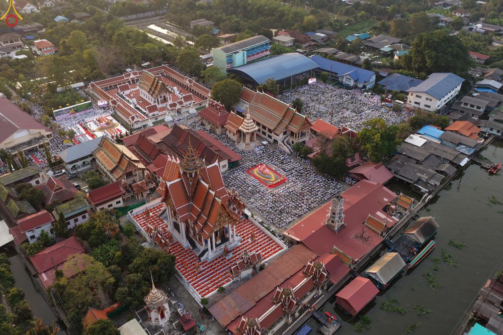 ภาพ No.296959:วันที่ 17 มกราคม พ.ศ. 2569 พิธีจุดประทีปถวายเป็นพุทธบูชา และบูชาธรรมมหาปูชนียาจารย์  ณ วัดโบสถ์บน ต.บางคูเวียง จ.นนทบุรี อนุสรณ์สถานลำดับที่ 4 สถานที่เกิดด้วยกายธรรม ในโครงการธรรมยาตรา กตัญญูบูชา มหาปูชนียาจารย์ พระมงคลเทพมุนี(สด จนฺทสโร) พระผู้ปราบมาร อ