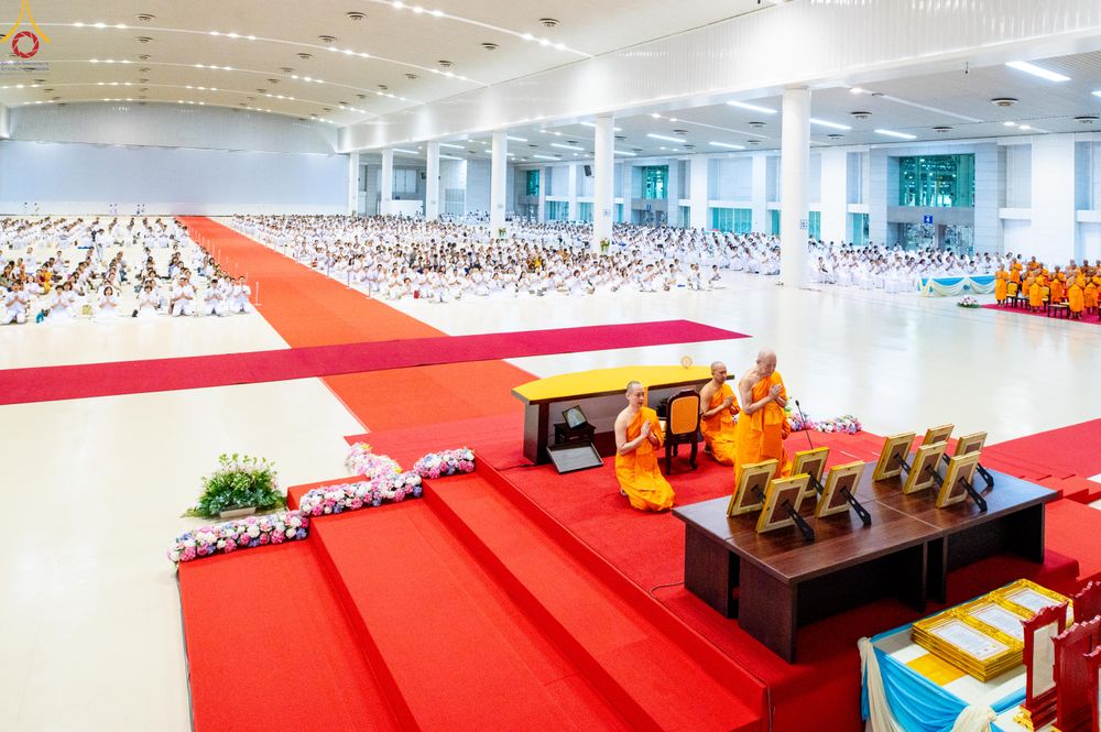 ภาพ No.327720:วันที่ 3 พฤษภาคม พ.ศ.2569 พิธีรับมอบพระบรมสารีริกธาตุ จากสาธารณรัฐแห่งสหภาพเมียนมา ณ ห้องแก้วสารพัดนึก วัดพระธรรมกาย
