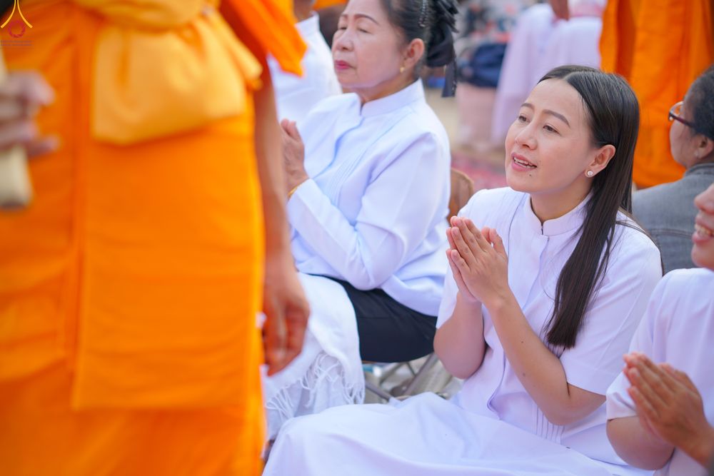 ภาพ No.295275:วันที่ 16 มกราคม พ.ศ. 2569 พิธีต้อนรับพระธรรมยาตรา อนุสรณ์สถานลำดับที่ 4 (ภาพชุดที่ 2) สถานที่เกิดด้วยกายธรรม ณ วัดโบสถ์บน ต.บางคูเวียง จ.นนทบุรี ในโครงการธรรมยาตรา กตัญญูบูชา มหาปูชนียาจารย์ พระมงคลเทพมุนี(สด จนฺทสโร) พระผู้ปราบมาร อนุสรณ์สถาน 7 แห่ง ปี