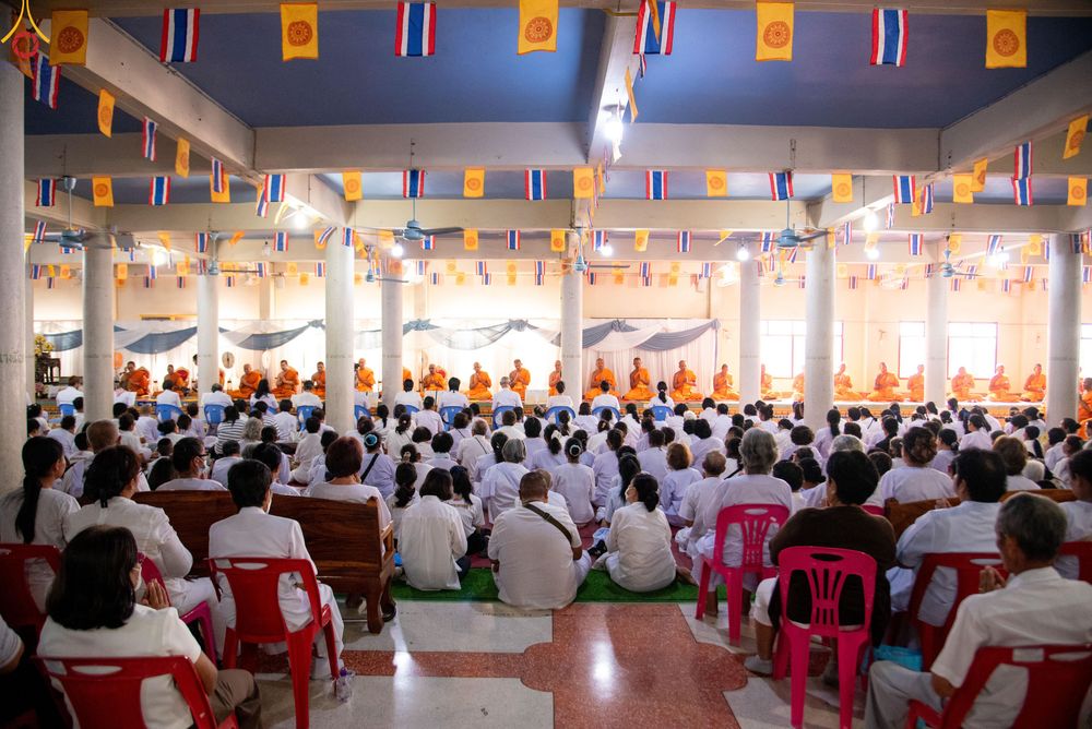 ภาพ No.301257:วันที่ 22 มกราคม พ.ศ. 2569 พิธีทอดผ้าป่าทำนุบำรุงศาสนสถาน ณ วัดใหม่พิบูลย์ผล อ.สองพี่น้อง จ.สุพรรณบุรี ในโครงการธรรมยาตรา กตัญญูบูชา มหาปูชนียาจารย์ พระมงคลเทพมุนี(สด จนฺทสโร) พระผู้ปราบมาร อนุสรณ์สถาน 7 แห่ง ปีที่ 14