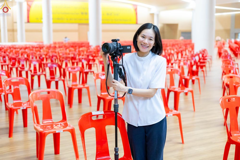 ภาพ No.322803:วันที่ 15-18 เมษายน พ.ศ.2569 การเเตรียมโต๊ะฉัน , เตรียมจุดพักค้าง , เรียงเก้าอี้ , เรียงกล่องไทยธรรม  เพื่องานถวายมหาสังฆทาน 40,000 กว่าวัดทั่วประเทศ วันคุ้มครองโลก 22 เมษายน พ.ศ.2569 วัดพระธรรมกาย