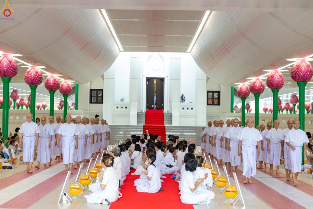 ภาพ No.338771:วันที่ 11 กรกฎาคม พศ.2569 พิธีบรรพชาอุปสมบท โครงการอุปสมบทหมู่ธรรมทายาทนานาชาติ  IDOP รุ่นที่ 21 (ภาษาจีน)  จากประเทศจีน มาเลเซีย สิงคโปร์ และไต้หวัน , โครงการบรรพชาสามเณรโรงเรียนนานาชาติ รุ่นที่ 15