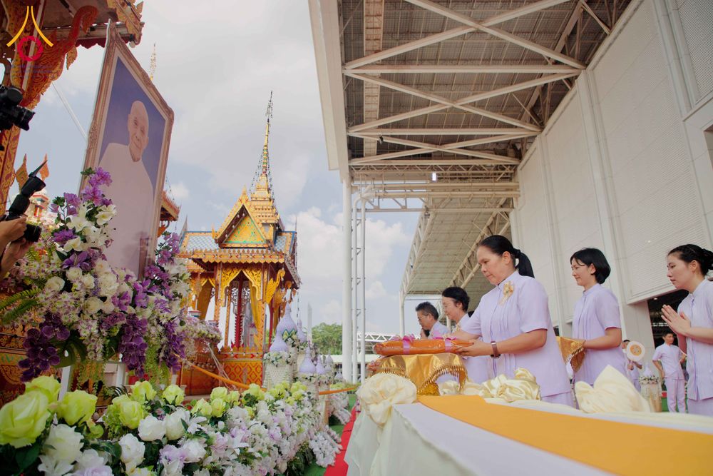 ภาพ No.316575:วันอาทิตย์ที่ 29 มีนาคม พ.ศ. 2569 พิธีทอดผ้าบังสุกุลและพิธีชำระร่าง โยมพ่อณรงค์ จินตมากุล  สิริอายุ 99 ปี 11 เดือน โยมบิดา พระครูปลัดรัตนวีรวัฒน์ (รังสฤษดิ์ อิทฺธิจินตโก) ที่ปรึกษาเจ้าคณะจังหวัดปทุมธานี เจ้าอาวาสวัดพระธรรมกาย  ณ ฌาปนสถานชั่วคราว ทางเข้า 